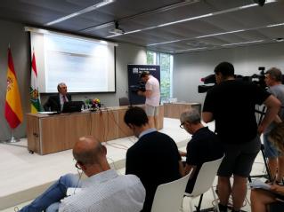 El presidente del TSJR, Javier Marca, durante la presentación a los medios de comunicación de la Memoria correspondiente a la actividad de los órganos judiciales riojanos durante 2018